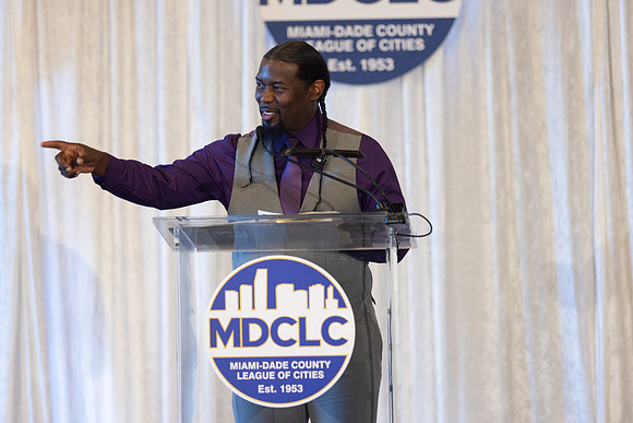 121425 MDCLC-557