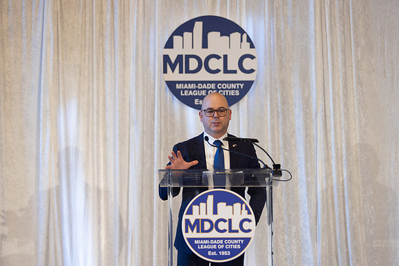121425 MDCLC-611
