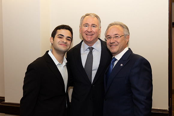 4P4A5516