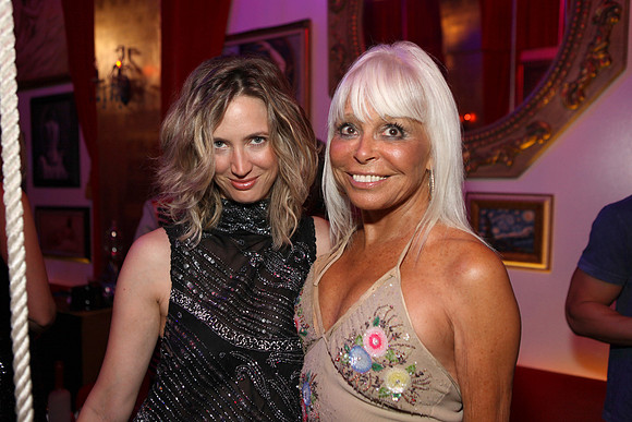 HadleyHenriette_MerleWeiss